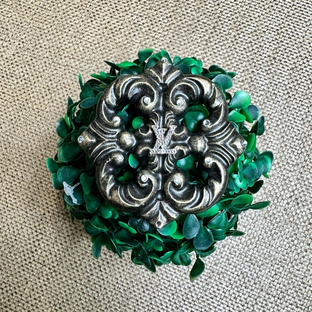 Ornate Scroll Bling Candle Pin